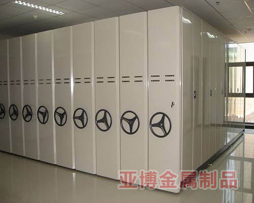 �Ƅ�(d��ng)�ܼ���ʹ���^(gu��)���еı��B(y��ng)����